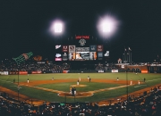 爱游戏官网-绿茵场与篮球馆的双重奏，美加墨世界杯焦点战启示录与爵士正面击溃浙江队的战术交响