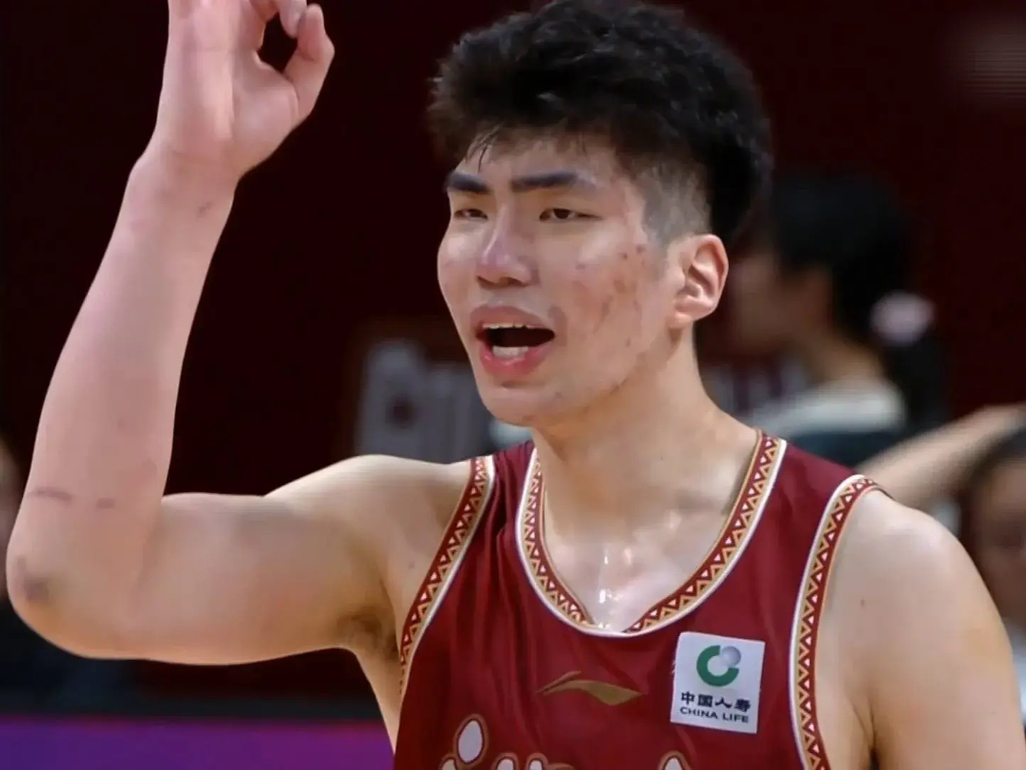 篮网轻取江苏队,王哲林关键制胜 篮网轻取江苏队,王哲林关键制胜