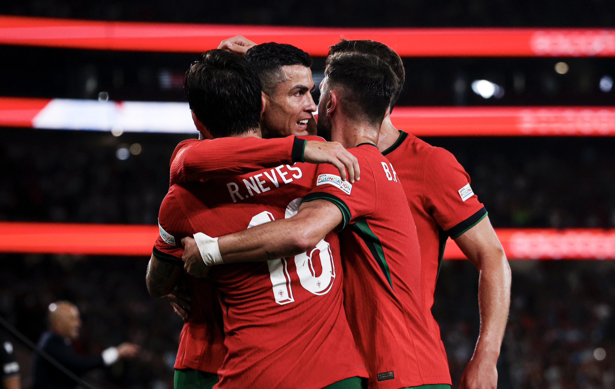 法国队险胜葡萄牙队，王皓惊艳四座