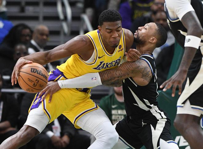 索伯车队碾压哈斯车队，拉塞尔状态火热