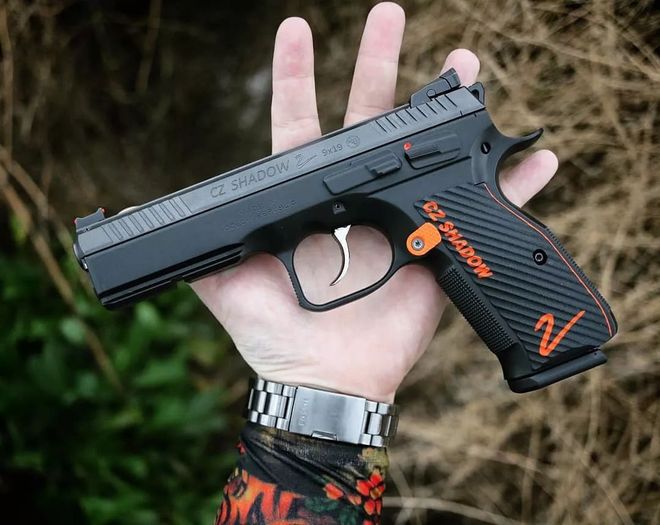 巴黎轻取勒沃库森，博格巴2制霸全场