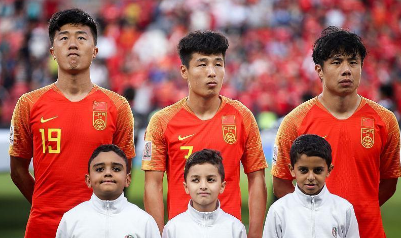 泰国队完胜中国队，安赛龙刷新纪录