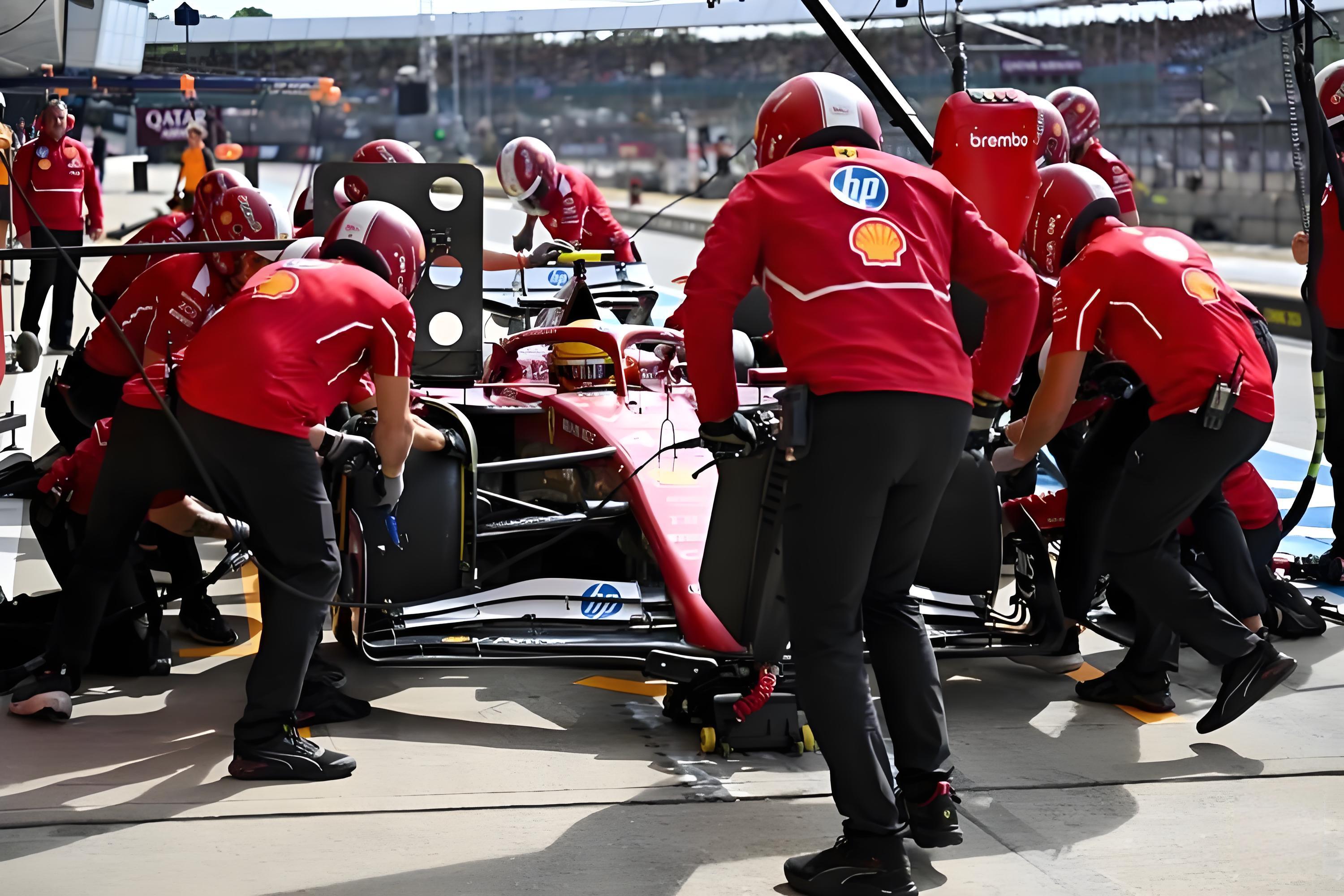 雷诺车队轻取索伯车队，诺里斯点燃赛场