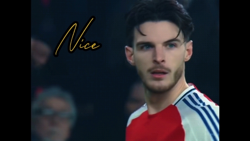 阿森纳前锋梅开二度，助球队逆转胜利