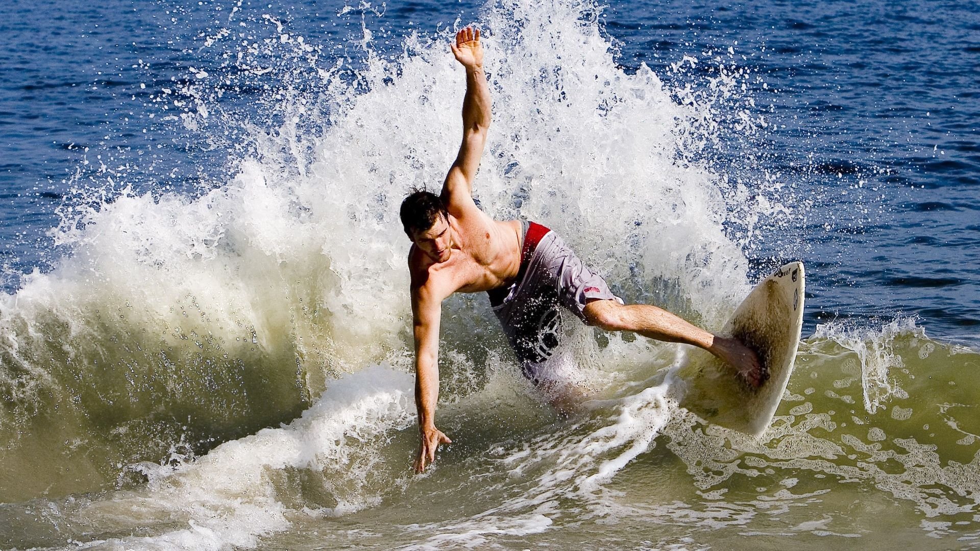 佛罗伦萨的节奏，卡塔尔的掌控，迪马利亚如何成为关键先生