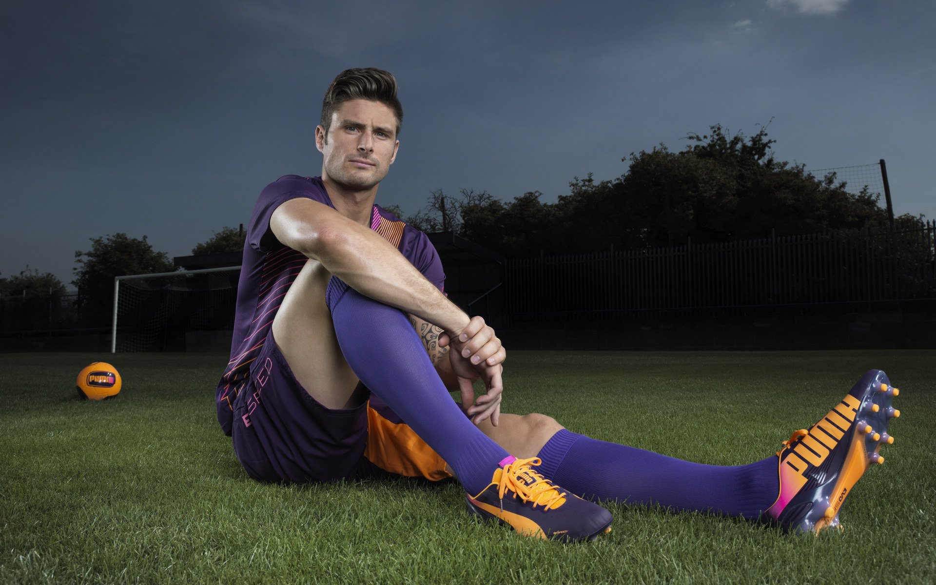 西甲国家德比之夜，阿坎吉成为胜负手，一记头球改写历史