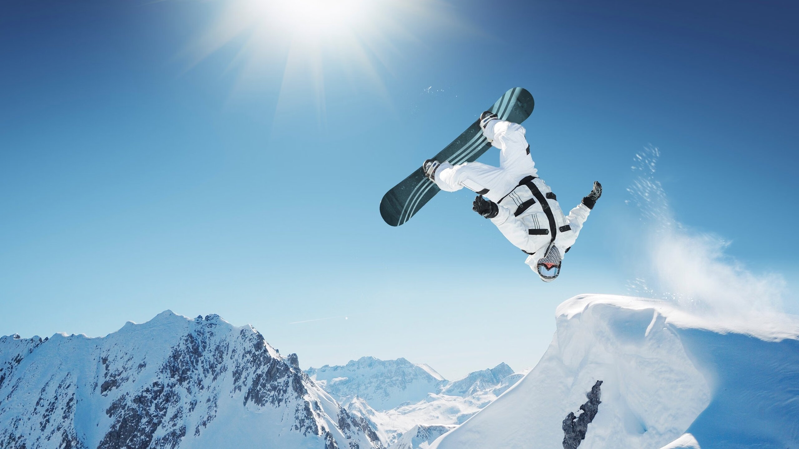 门迪连续得分拉开差距，乌克兰对阵巴拉奎展现足球的不可预测性