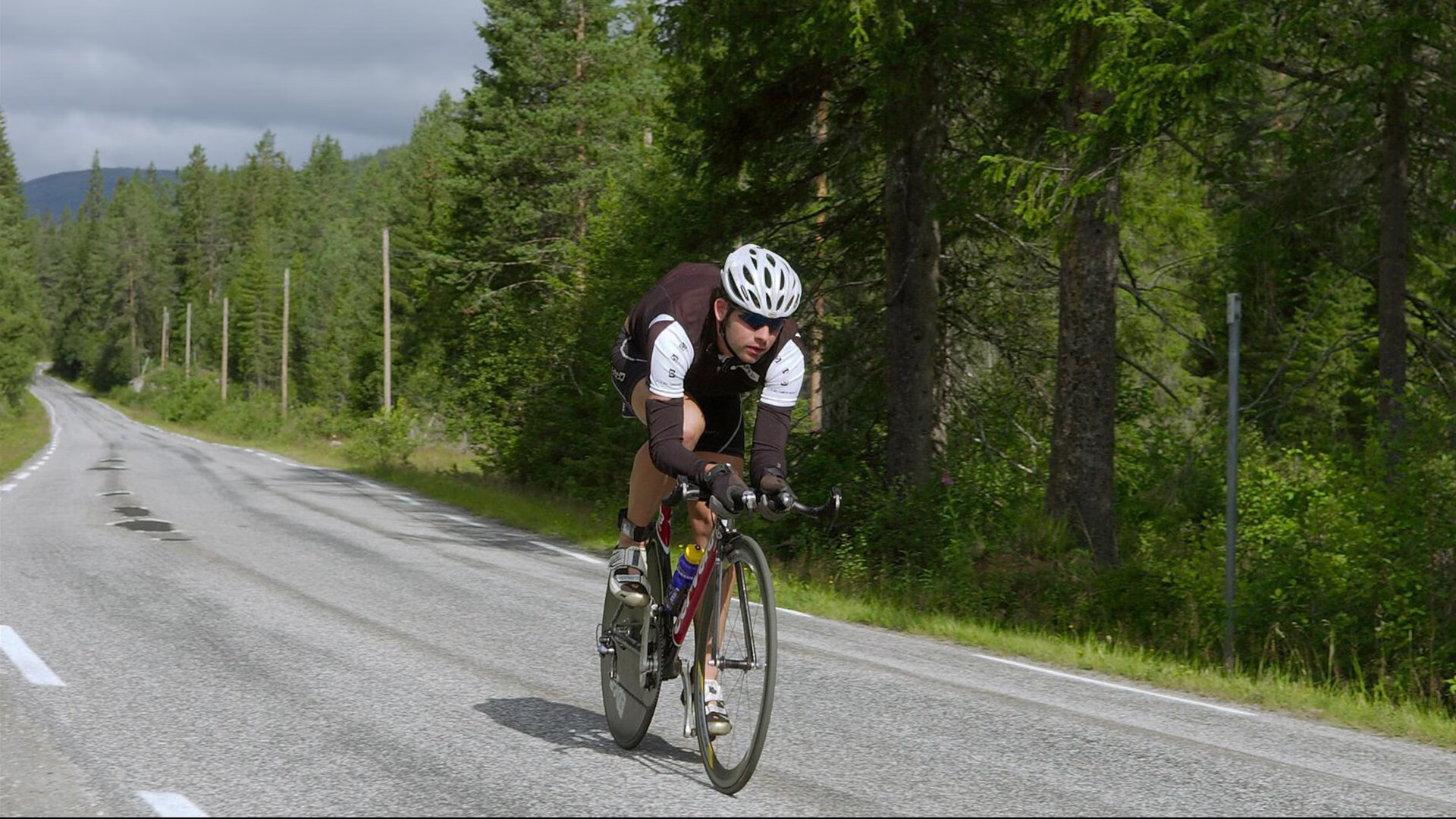 范弗利特末节狂飙导演逆转好戏，雄鹿爆冷山西揭示篮球智慧真谛