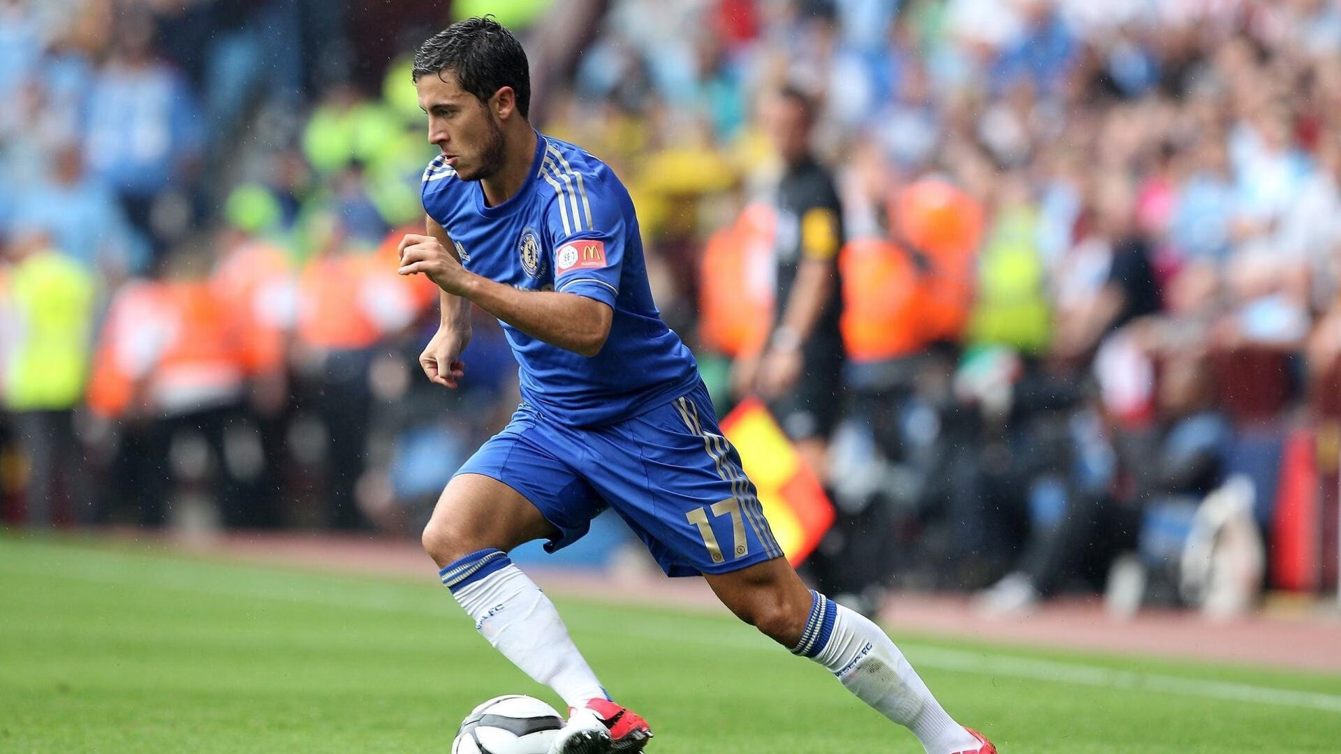 迪马利亚生涯之夜闪耀，伊朗巅峰对决险胜南非，双星辉映定义传奇